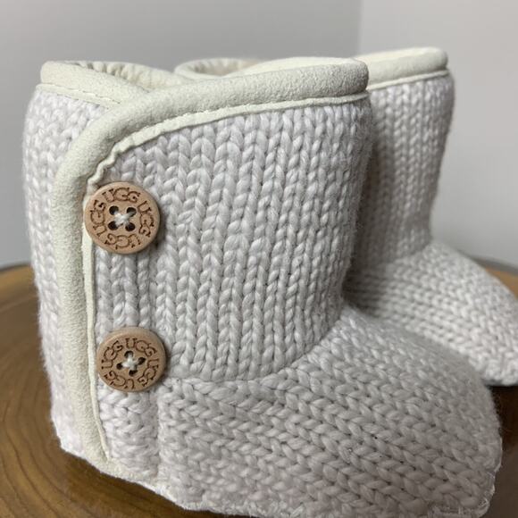 NEW! UGG Purl Knit Boots - Picture 2 of 10